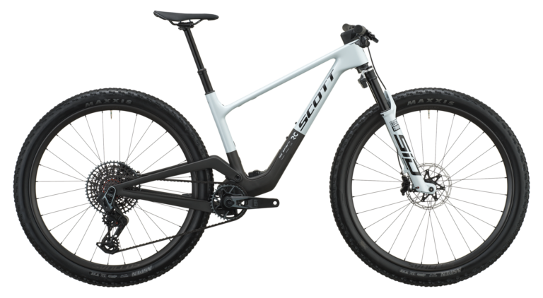 Scott Spark RC World cup Cumulus White / Carbon Black 2027